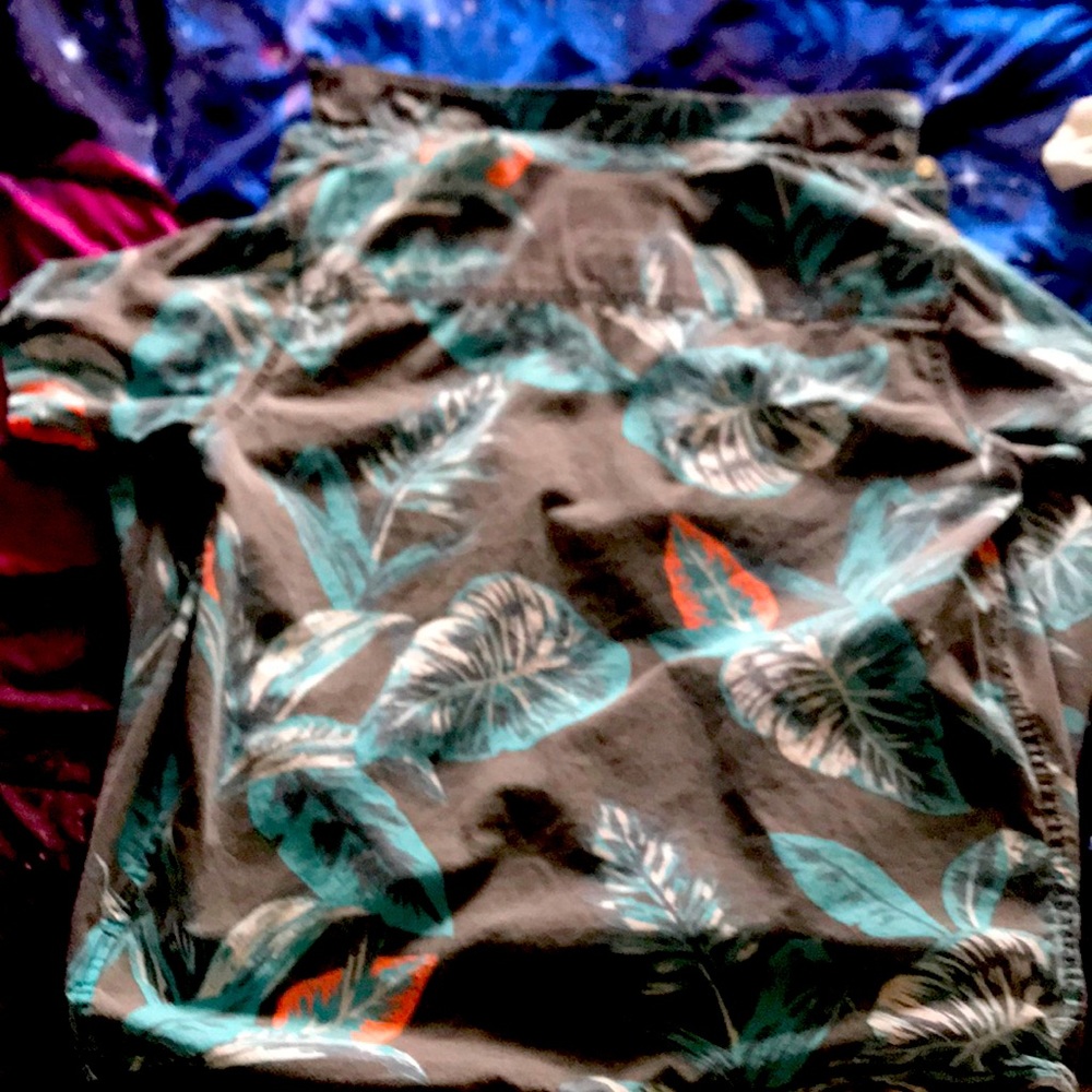 Quicksilver button down short sleeve T-shirt